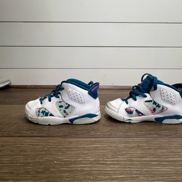 Nike Air Jordan 6 Retro Toddler size 10 - Picture 4 of 9